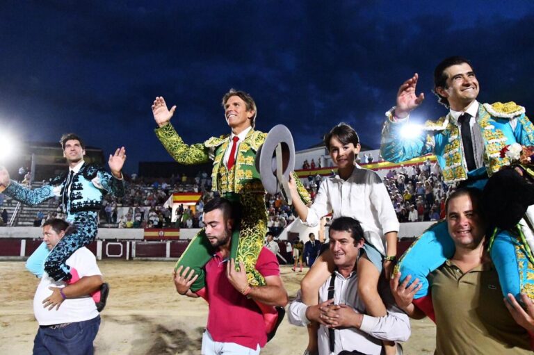 Apothéose à Arenas de San Pedro : Dix oreilles et tout sur les épaules