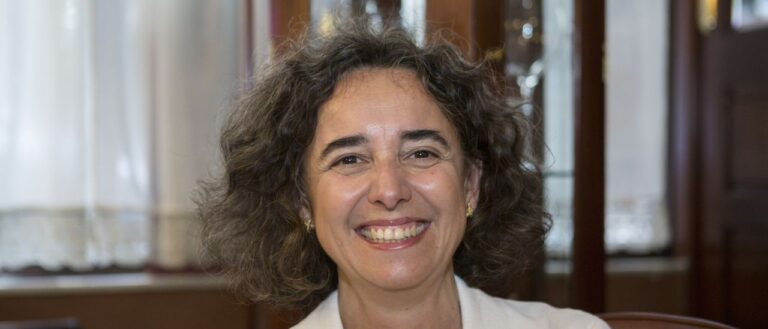 Ana Puerto, l&rsquo;autre candidate à la mairie de Gijón pour le PSOE, « ne favorisera pas » le retour des taureaux à El Bibio