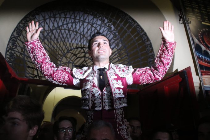 Cristián Pérez, Peñaranda et Lalo de María, en détail, à Albacete (Live)