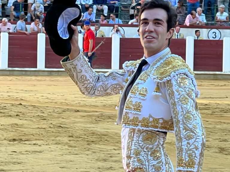 Dimension de la figure de Rufo à Valladolid