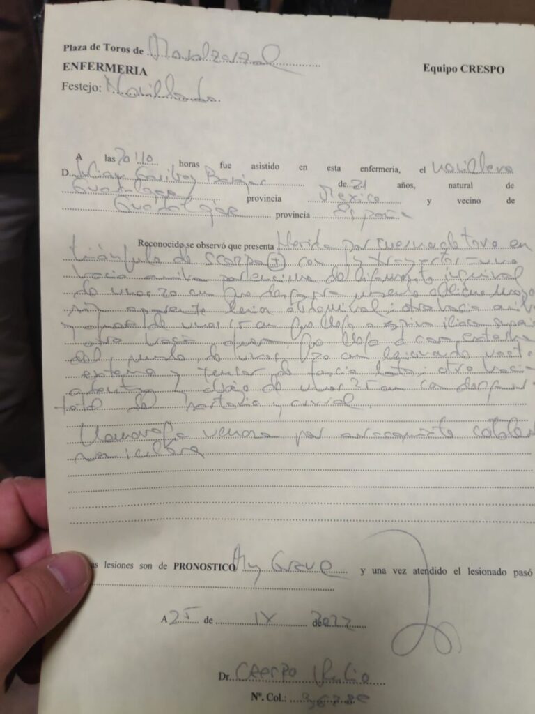 Julián Garibay, « blessé par une corne de taureau avec quatre trajectoires » qui totalisent 80 centimètres avec un pronostic « très grave »