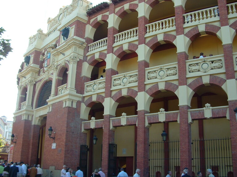 Présenté les affiches de la Foire d&rsquo;El Pilar de Zaragoza