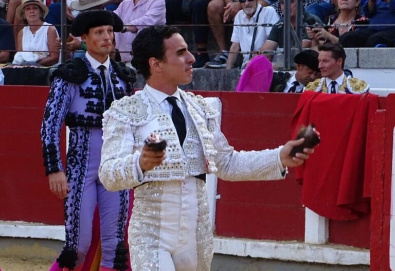 Santoña: Plein d&rsquo;un Galdós pléthorique, qui même banderilleó.  Sur les épaules d&rsquo;Ureña