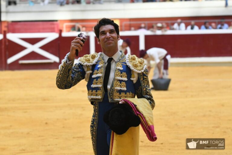 Talavante et Cayetano, premières oreilles de San Mateo