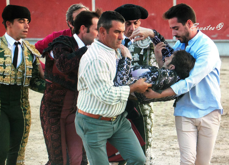 David Adalid, &lsquo;hors de danger&rsquo; après une baise dramatique : &lsquo;Ce qui m&rsquo;inquiète le plus, c&rsquo;est l&rsquo;évolution de l&rsquo;hématome cérébral&rsquo;