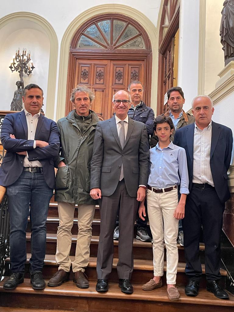 Marco Pérez reçu au Conseil provincial de Salamanque