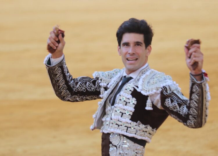 Cuéllar : un miracle et une grande porte