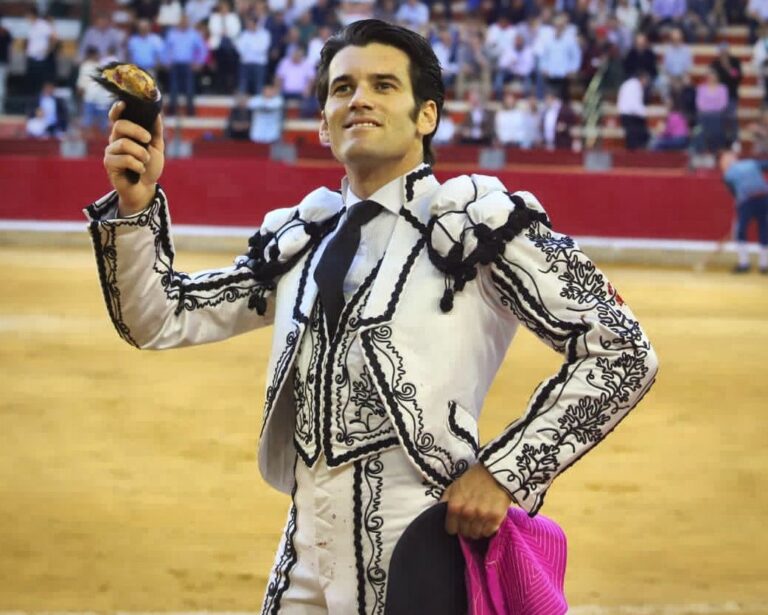 Galván, Juan Leal et Garrido, en détail, le jour du Pilar (Direct : Saragosse)