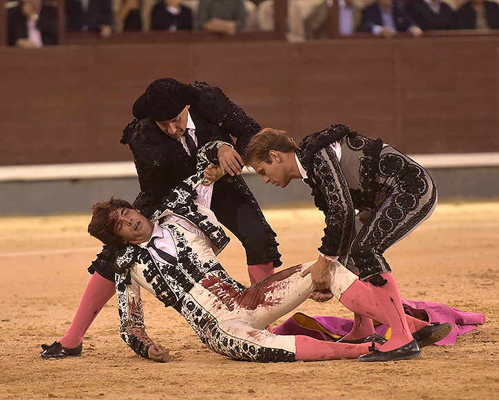 Ils découvrent une fracture dans un os du front d&rsquo;Ángel Sánchez, qui passe la nuit sous observation à la Fundación Jiménez Díaz