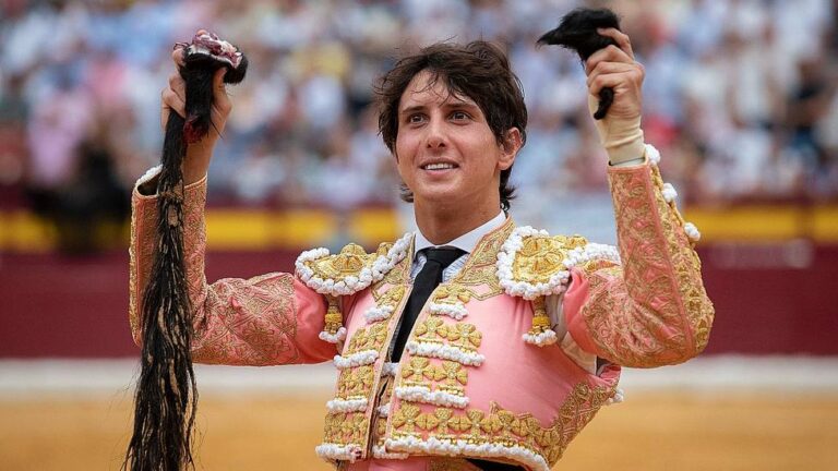 Roca Rey, déclarée gagnante de la Foire de Murcie ;  El Juli, meilleur travail