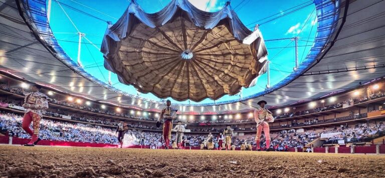 Tâche d&rsquo;oreille de Cayetano qui n&rsquo;assiste pas à la boîte (Direct Saragosse)