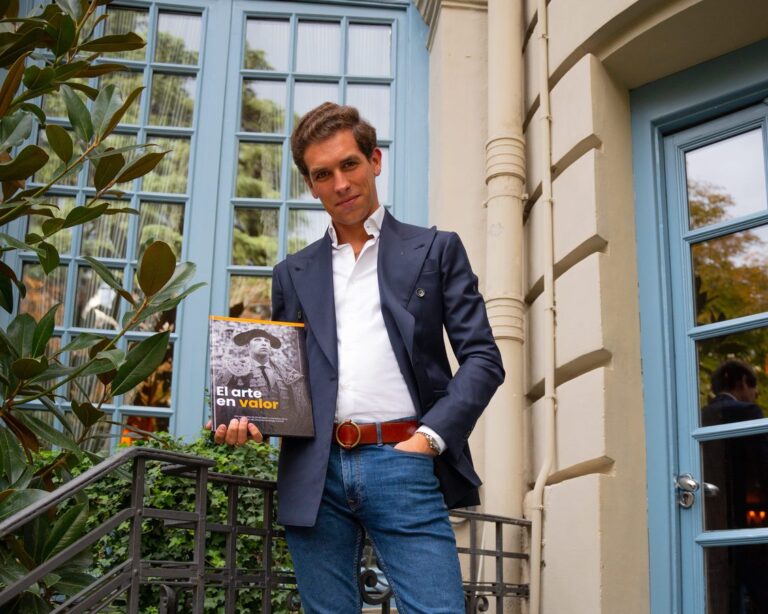 Arrive dans les librairies &lsquo;El Arte en Valor&rsquo;, l&rsquo;œuvre solidaire de Ginés Marín