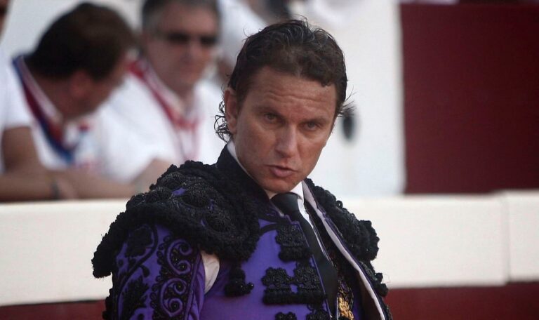 Hommage à Julio Aparicio à l&rsquo;Association &lsquo;Avanto&rsquo; de Santa María la Real de Nieva (Ségovie)