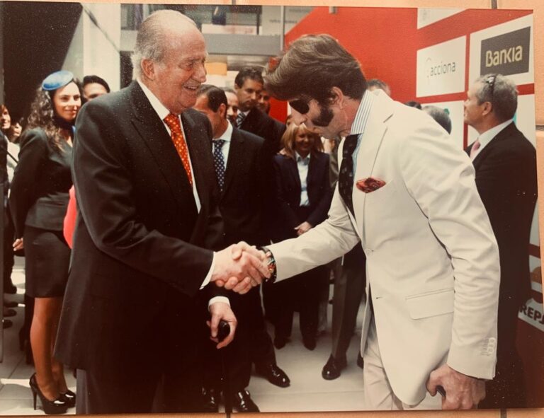 Merci à Juan José Padilla à la Couronne..