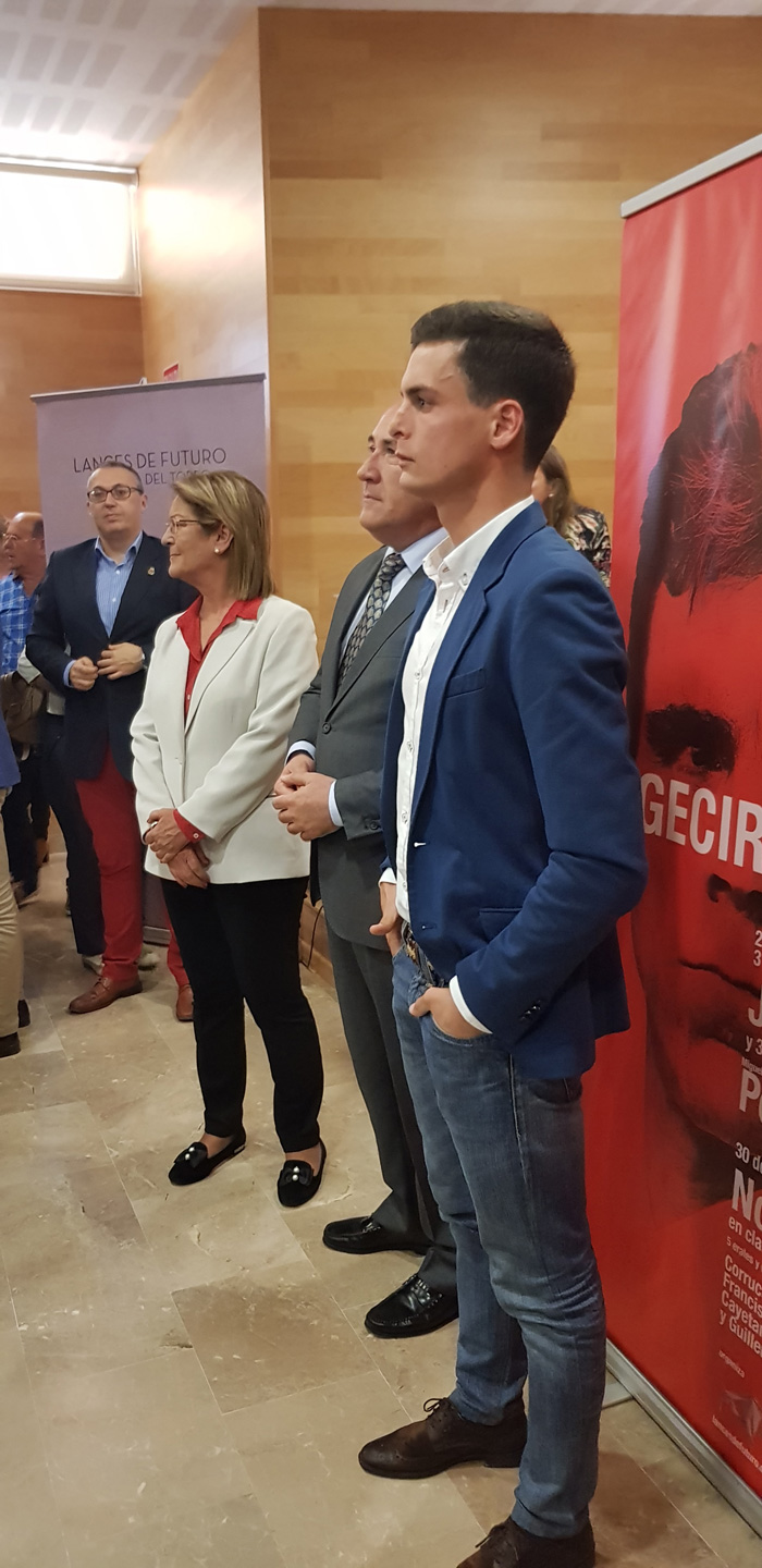 David Galván, Lauréat de la présentation de l&rsquo;affiche taurine de la Foire d&rsquo;Algésiras.