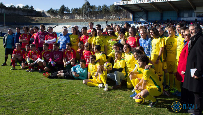 Triomphe de la solidarité dans le traditionnel match caritatif &lsquo;Artistes vs