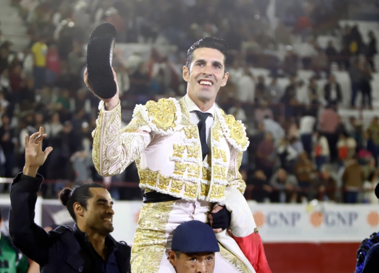 Puerta Grande pour un Alejandro Talavante inspiré à León