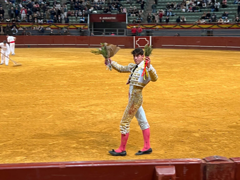 Grande porte pour Alejandro Chicharro dans le premier du &lsquo;Kilomètre Zéro&rsquo; à Vistalegre