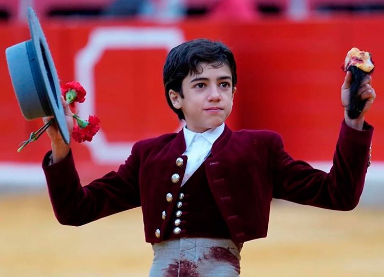 Marco Pérez et les personnages d&rsquo;une nouvelle édition du festival Granada Down