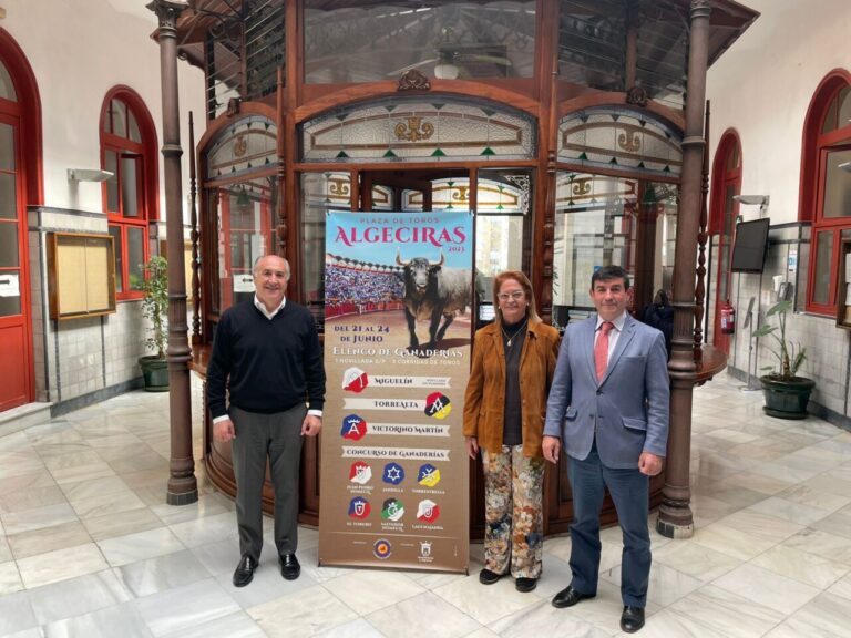 Algésiras présente son casting de bétail pour la Foire Royale