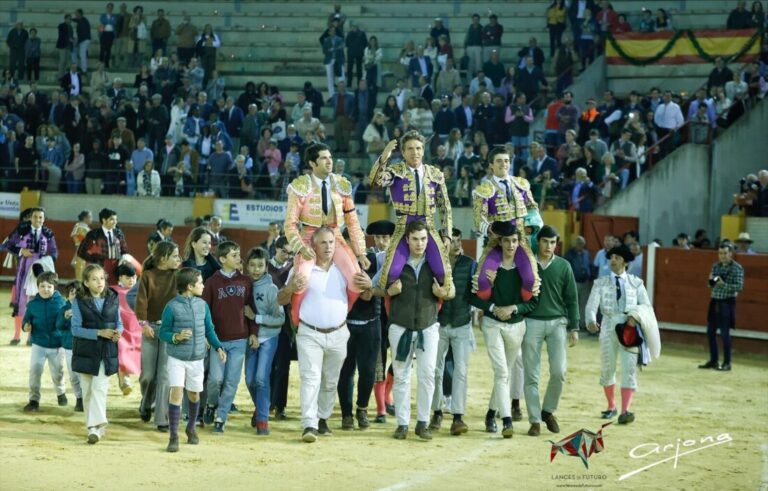 Célébration triomphale à Morón de la Frontera