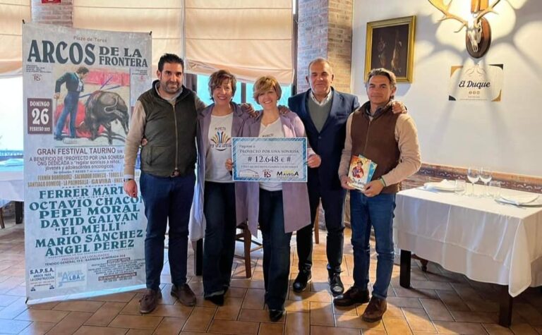 Le festival Arcos de la Frontera (Cadix) lève 12 000 euros pour le « Projet pour un sourire »