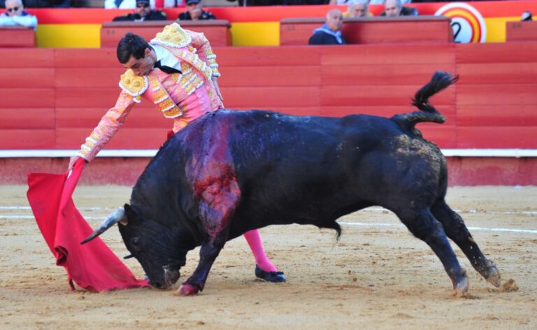 Ureña se coupe une oreille au quatrième tris (Directo Valencia)