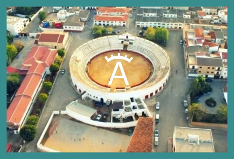 Santisteban del Puerto (Jaén) avec des affiches pour Pâques Mai 2023
