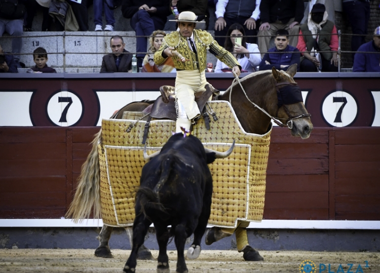 Solitaire infidèle (à propos de Pallarés, Cuadri et Los Maños à Las Ventas)
