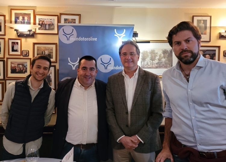Le journaliste José Enrique Moreno et Fran Vázquez, l&rsquo;avocat d&rsquo;Aguado, invités au rassemblement Mundotoro d&rsquo;El Rincón de Esteban