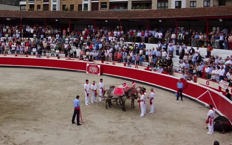 Le Bilbao Cocherito Club accueille la présentation de la foire taurine de San Ignacio de Azpeitia