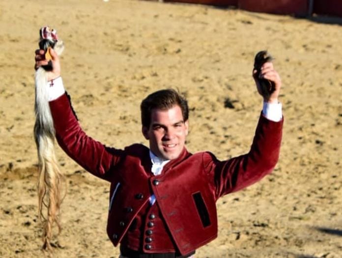 Un Sebastián Fernández retentissant, quatre oreilles et une queue à Villarrubia de los Ojos