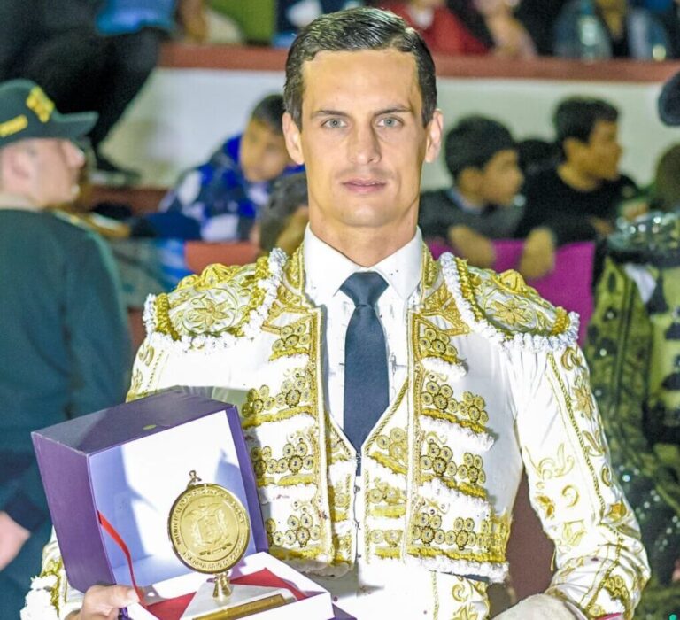 Vainqueur David Galván, scapulaire d&rsquo;or de la foire Chota