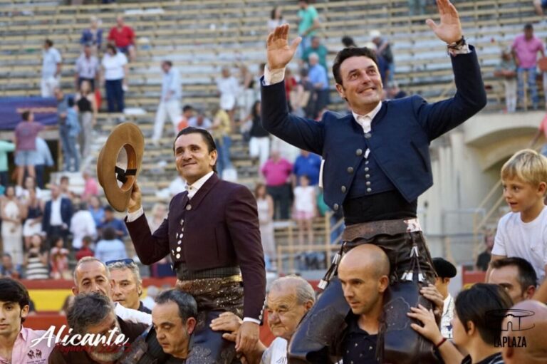 Ventura magistral, plein de Carthagène, départ triomphal des feux de joie