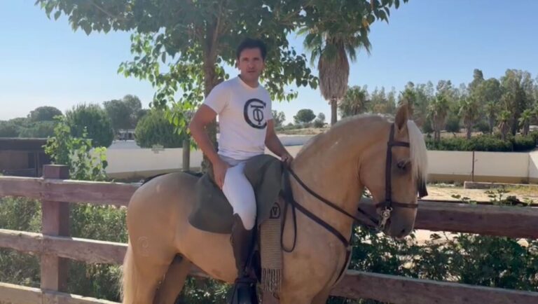 Diego Ventura, excité avant sa seule marche de la saison dans la province de Malaga le 29 juillet à Estepona
