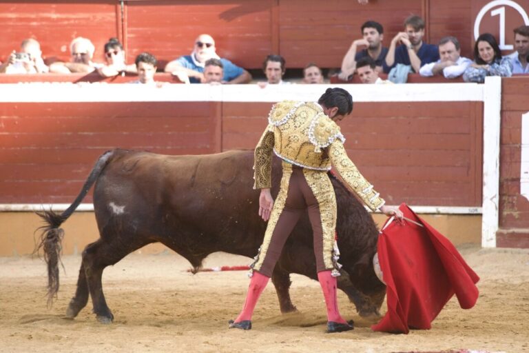 Emilio de Justo caille un excellent travail à la seconde (Direct: Soria)