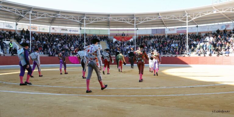 Important Villaseca: nouvel engagement envers les meilleurs toreros et la variété des moulages dans le potier d&rsquo;or 2023 (affiches)