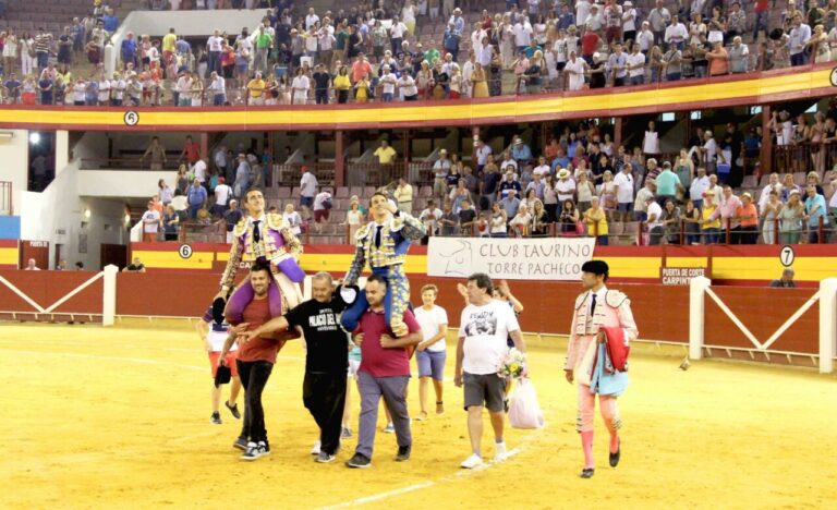 Roquetas de Mar se prépare pour une grande foire