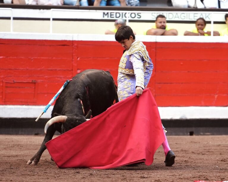 Tomás Bastos se distingue dans la deuxième classe pratique du &lsquo;Iván Fandiño Memorial&rsquo; à Bilbao
