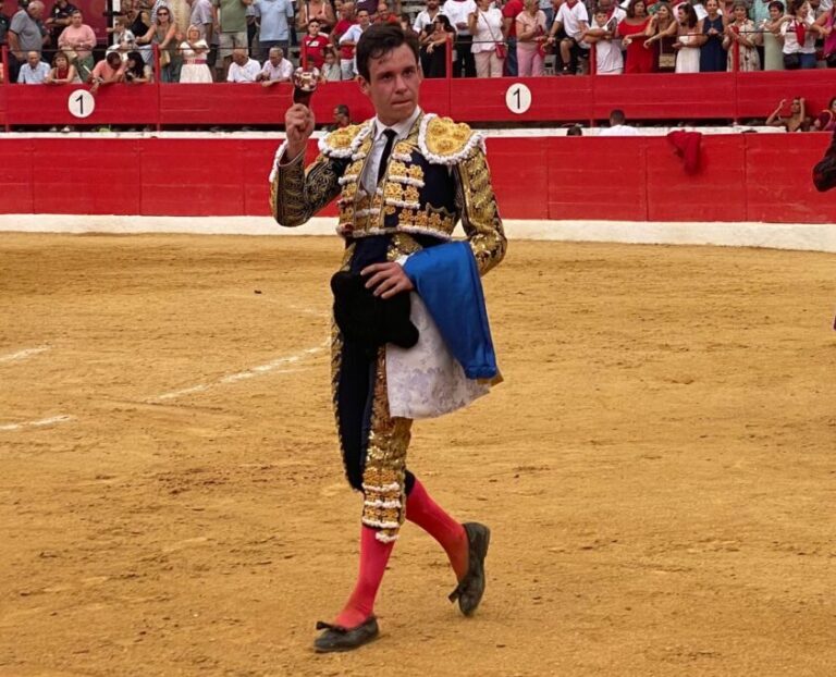 Fabio Jiménez marque à Alfaro
