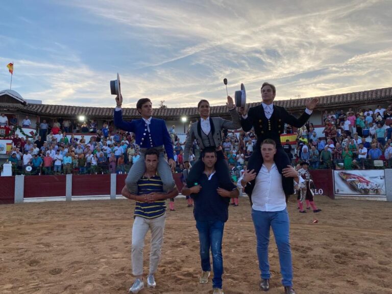 Guijuelo: Grand après-midi de tauromachie par Lea Vicens, Duarte et Guillermo Hermoso, qui a gracié un taureau d&rsquo;El Capea