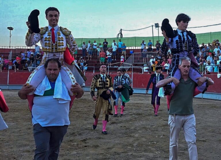 Tristán Barroso et Víctor Cerrato, double Puerta Grande avec une bonne corrida de Núñez de Tarifa à Almorox
