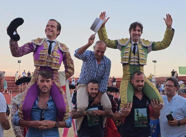 Une queue pour Javier Cortés, sur les épaules de Lamelas avec une bonne corrida de Buenavista à Almorox