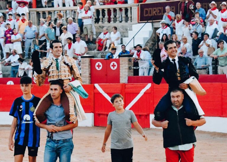 Corella : Grande Porte d&rsquo;Emilio de Justo et Joselito Adame