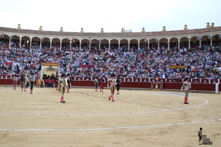 Affiche attrayante pour le liii corrida de toros de asprona de Albacete