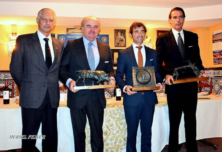 Fernando Robleño, Uceda Leal et Santiago Domecq, vainqueurs de San Isidro au Círculo TA Dinastía Bienvenida