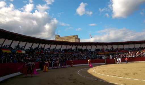 Fête triomphale de la solidarité à Ledesma