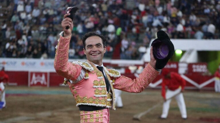 Juan Pablo se coupe une oreille en début de saison à Guadalajara