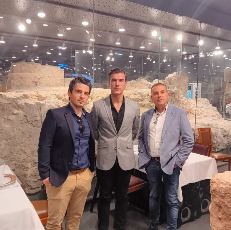 Luis Gerpe et Ruiz Muñoz, avec de nouveaux représentants