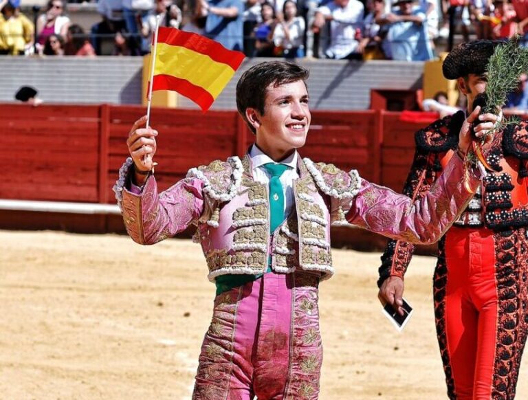 Mariscal Ruiz, Martín Morilla et Javier Zuelueta triomphent dans les sans picadors de Morón de la Frontera